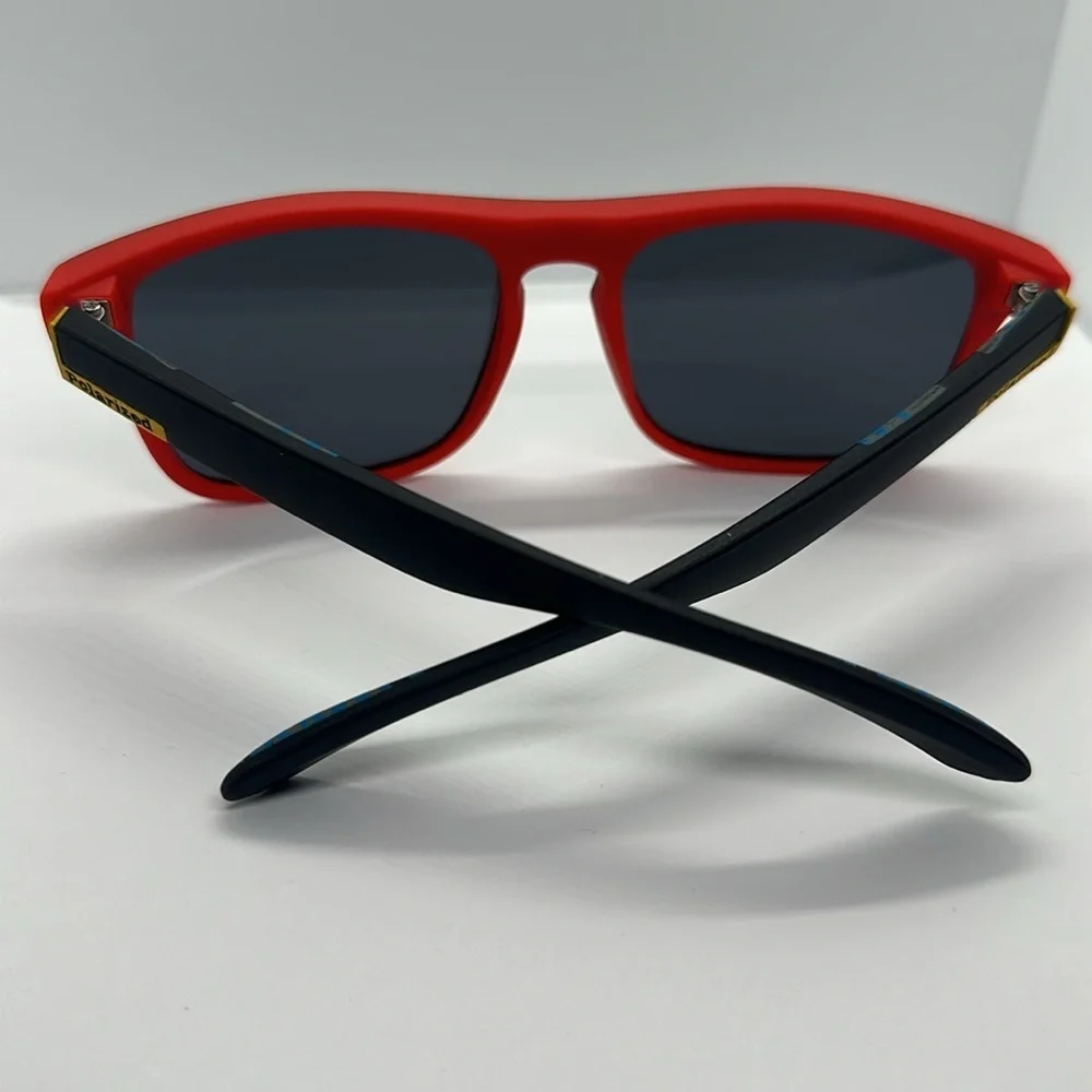🔥NEW Polarized UV protection Sunglasses - Black & Red Sporty Style - unisex